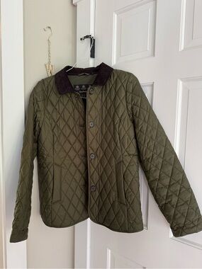 Barbour Olive Quilted Jacket with Dark Corduroy Collar